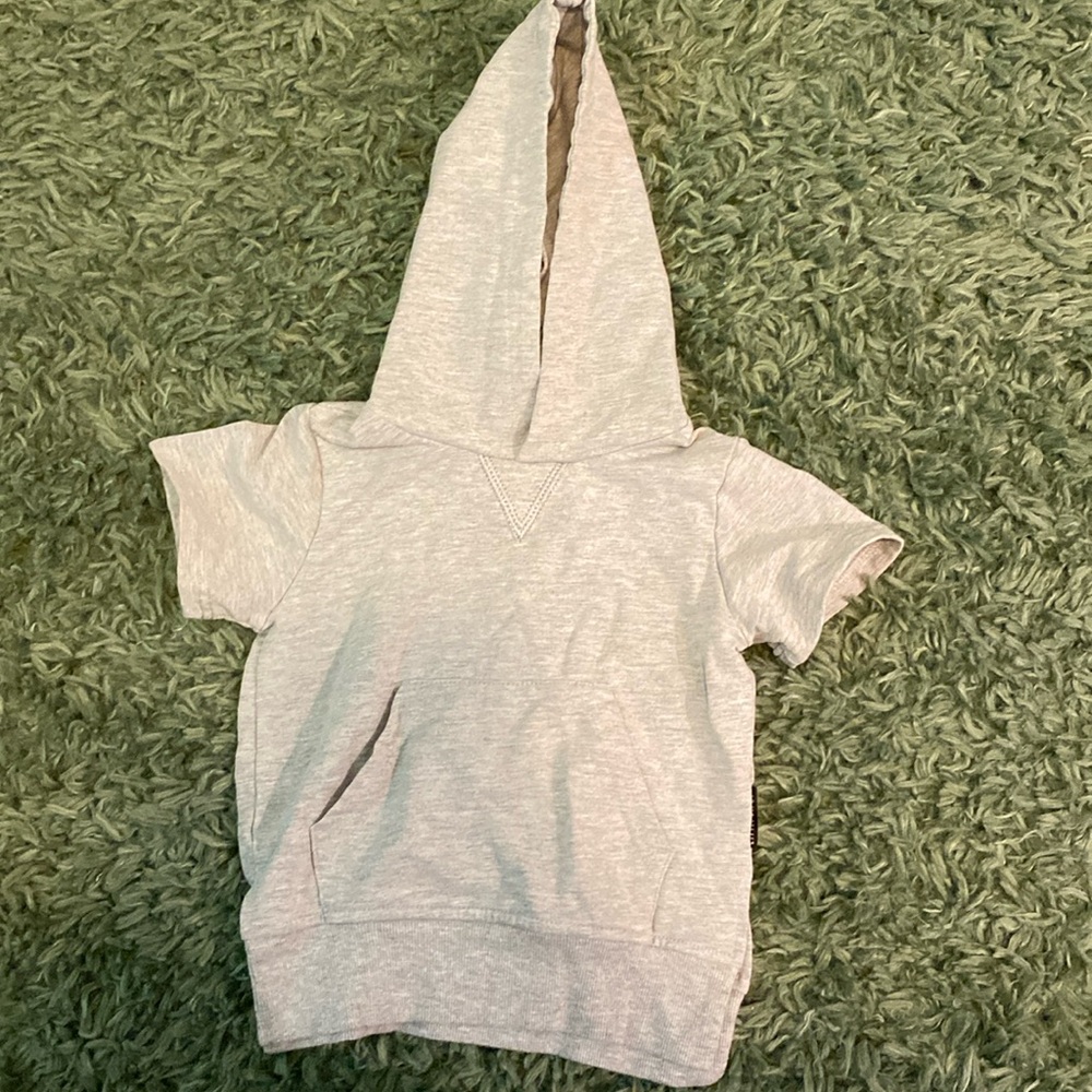 Little bipsy 18-24 month short sleeve grey hoodie